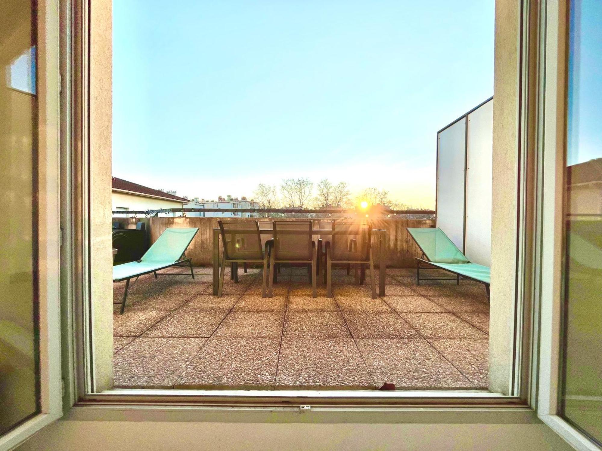 Bngo I Immense Rooftop Lyon I 2 Chambres, 4 Places Parkings, 2 Immenses Terrasses, 8 Personnes Dış mekan fotoğraf