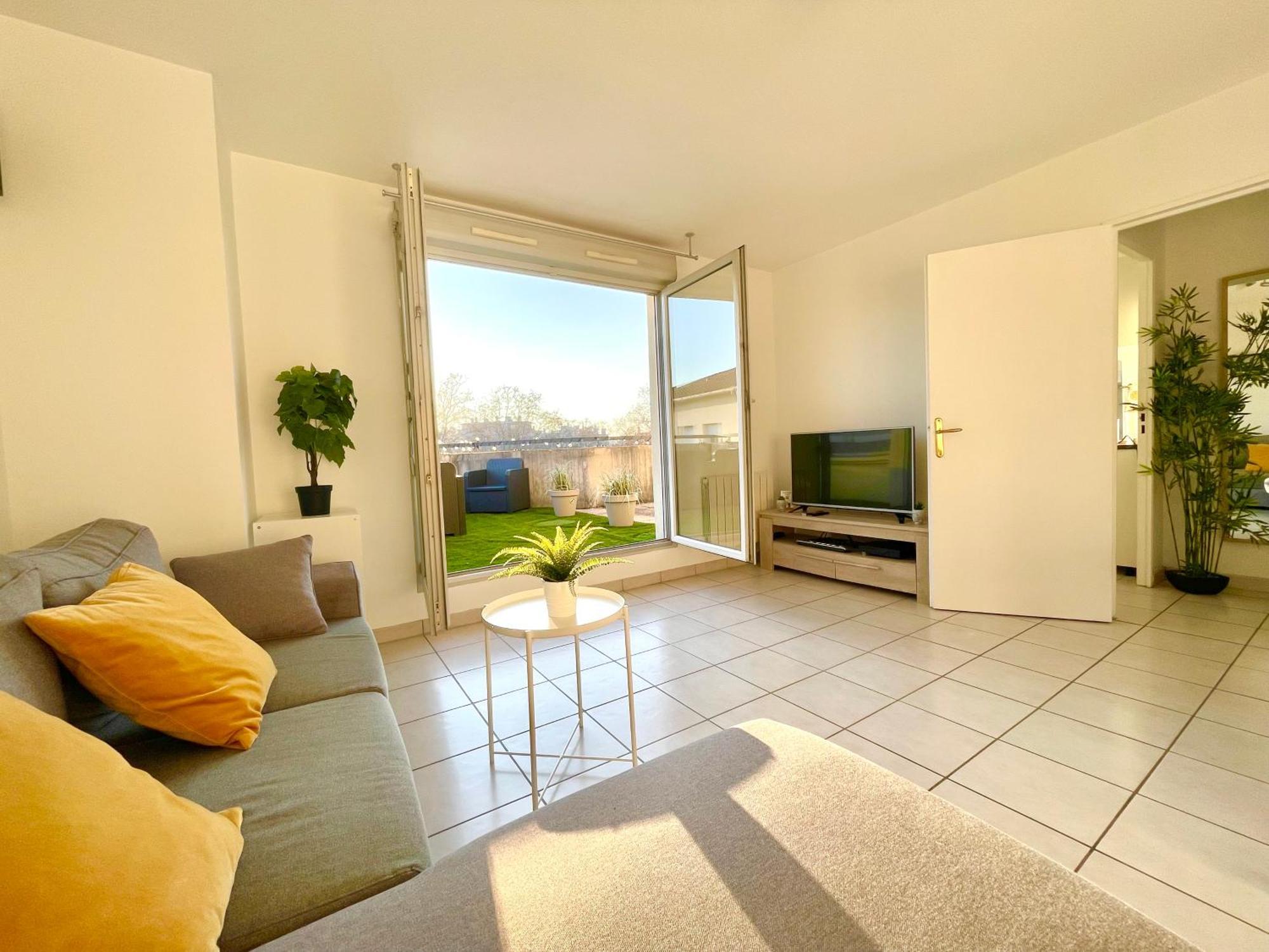 Bngo I Immense Rooftop Lyon I 2 Chambres, 4 Places Parkings, 2 Immenses Terrasses, 8 Personnes Dış mekan fotoğraf